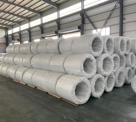14 Gauge Hot Dipped Galvanized Steel Wire Steel Grade Carbon Wire Q195 Q235 for Customized Length Manufacturing Building